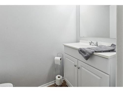 1317 Jalna Boulevard, London, ON - Indoor Photo Showing Bathroom