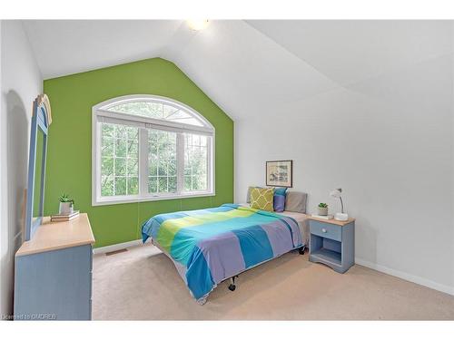 2343 Calloway Drive, Oakville, ON - Indoor Photo Showing Bedroom