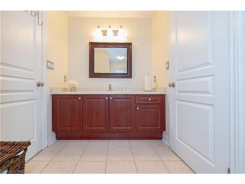 3396 Liptay Avenue, Oakville, ON - Indoor Photo Showing Bathroom