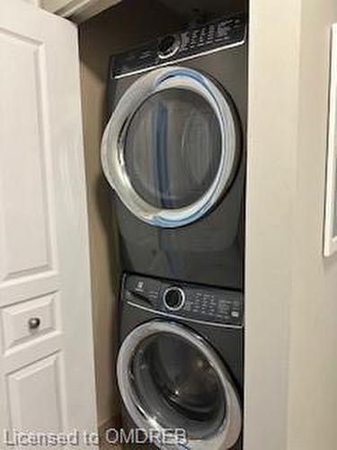 4350 Ingram Common, Burlington, ON - Indoor Photo Showing Laundry Room