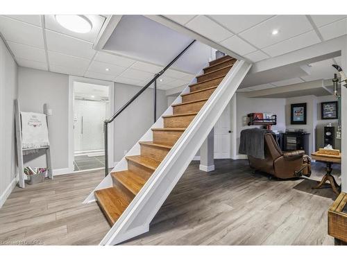 68 Wyngate Avenue, Stoney Creek, ON - Indoor Photo Showing Other Room