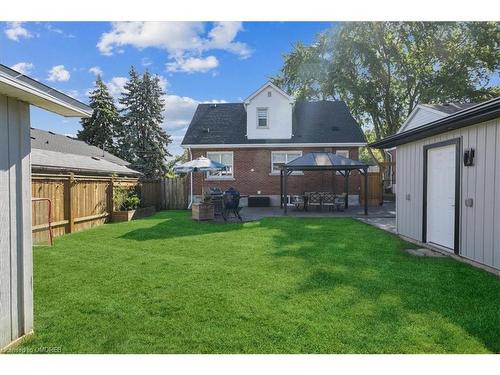 68 Wyngate Avenue, Stoney Creek, ON - Outdoor With Deck Patio Veranda With Backyard