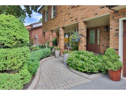 27 Arkendo Drive, Oakville, ON - Outdoor With Deck Patio Veranda