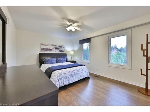 27 Arkendo Drive, Oakville, ON - Indoor Photo Showing Bedroom