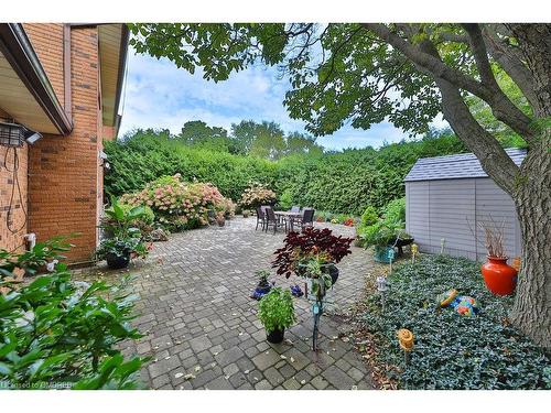 27 Arkendo Drive, Oakville, ON - Outdoor