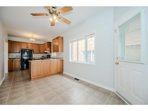 1473 Sandpiper Road, Oakville, ON - Indoor Photo Showing Kitchen