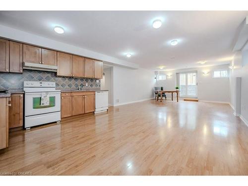 1473 Sandpiper Road, Oakville, ON - Indoor Photo Showing Kitchen