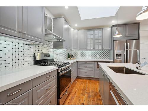 76 Macaulay Street W, Hamilton, ON - Indoor Photo Showing Kitchen With Upgraded Kitchen