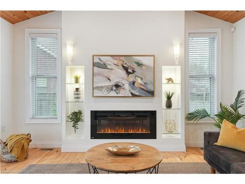 76 Macaulay Street W, Hamilton, ON - Indoor Photo Showing Living Room With Fireplace