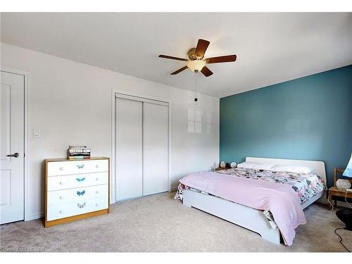 33 Evergreen Lane, Haldimand, ON - Indoor Photo Showing Bedroom