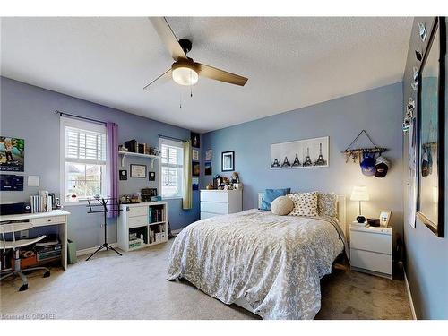 33 Evergreen Lane, Haldimand, ON - Indoor Photo Showing Bedroom