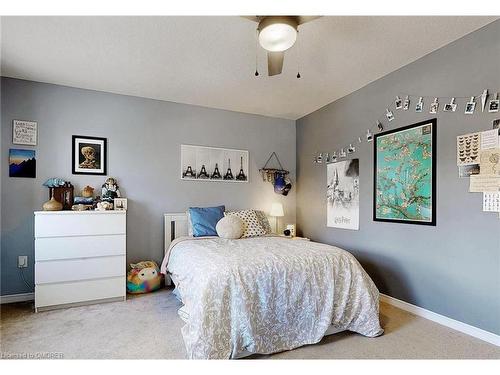 33 Evergreen Lane, Haldimand, ON - Indoor Photo Showing Bedroom