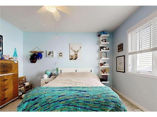 33 Evergreen Lane, Haldimand, ON - Indoor Photo Showing Bedroom