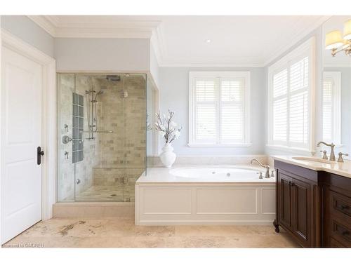 27 Birch Hill Lane, Oakville, ON - Indoor Photo Showing Bathroom