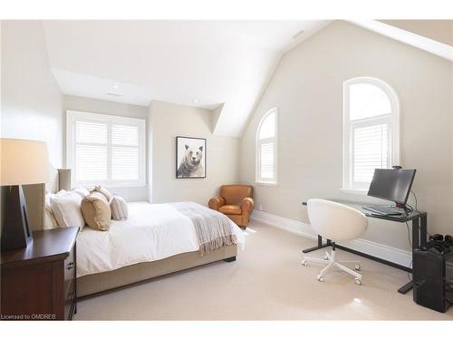 27 Birch Hill Lane, Oakville, ON - Indoor Photo Showing Bedroom