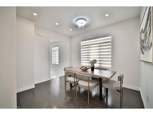 18 Valleybrook Drive, Kitchener, ON - Indoor Photo Showing Dining Room