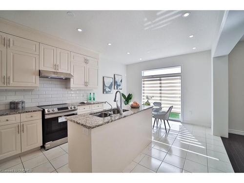 18 Valleybrook Drive, Kitchener, ON - Indoor Photo Showing Kitchen With Double Sink With Upgraded Kitchen