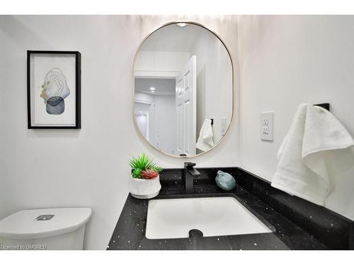 18 Valleybrook Drive, Kitchener, ON - Indoor Photo Showing Bathroom