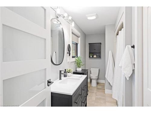 311 St George Road, St. George, ON - Indoor Photo Showing Bathroom