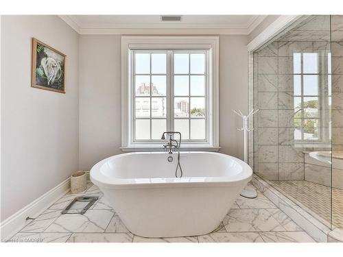 404-261 Church Street, Oakville, ON - Indoor Photo Showing Bathroom