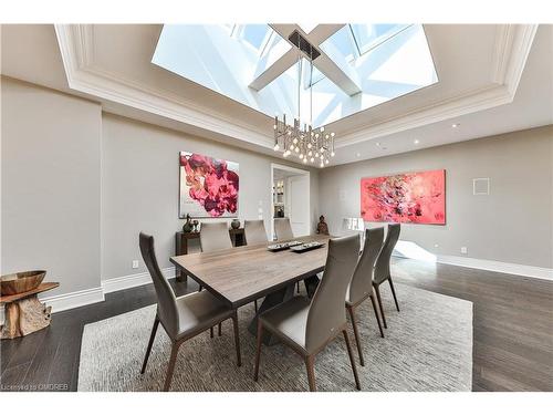 404-261 Church Street, Oakville, ON - Indoor Photo Showing Dining Room