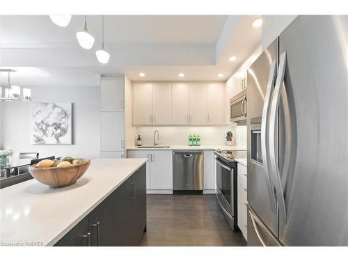 7-145 Long Branch Avenue, Etobicoke, ON - Indoor Photo Showing Kitchen With Stainless Steel Kitchen With Upgraded Kitchen