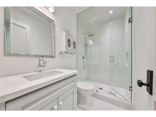 1414 Wateska Boulevard, Mississauga, ON - Indoor Photo Showing Bathroom