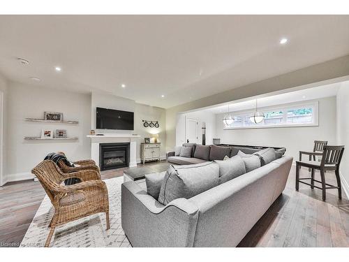 1414 Wateska Boulevard, Mississauga, ON - Indoor Photo Showing Living Room With Fireplace