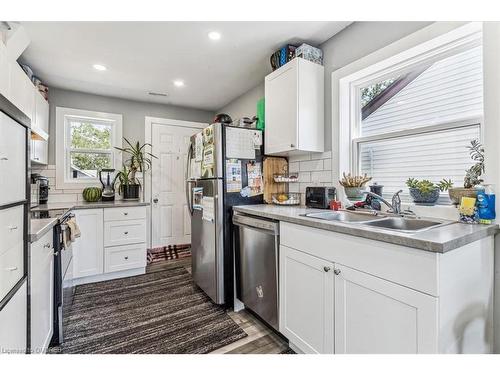 36 Sherbourne Street, St. Catharines, ON - Indoor Photo Showing Kitchen With Double Sink