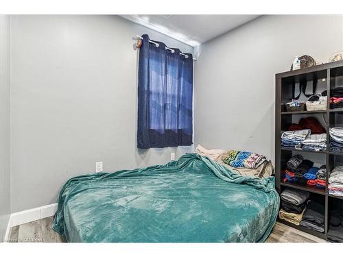 36 Sherbourne Street, St. Catharines, ON - Indoor Photo Showing Bedroom