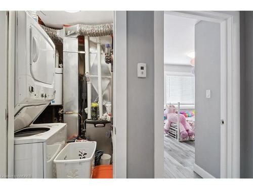 61 Dieppe Road, St. Catharines, ON - Indoor Photo Showing Laundry Room