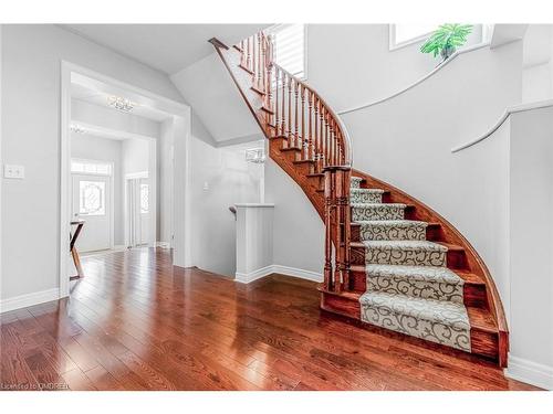 3301 Stalybridge Drive, Oakville, ON - Indoor Photo Showing Other Room