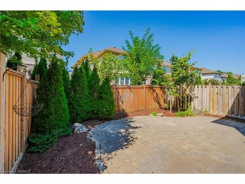 3301 Stalybridge Drive, Oakville, ON - Outdoor