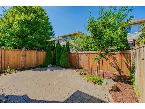 3301 Stalybridge Drive, Oakville, ON - Outdoor