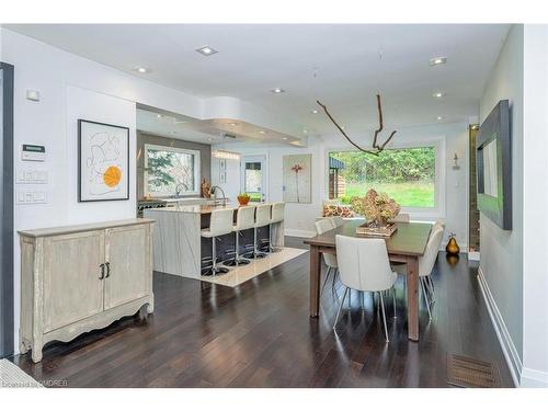 1 Terry Court, Georgetown, ON - Indoor Photo Showing Dining Room