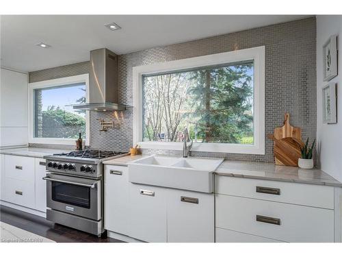 1 Terry Court, Georgetown, ON - Indoor Photo Showing Kitchen With Double Sink