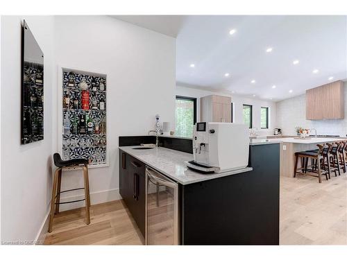 295 Allen Road, Grimsby, ON - Indoor Photo Showing Kitchen