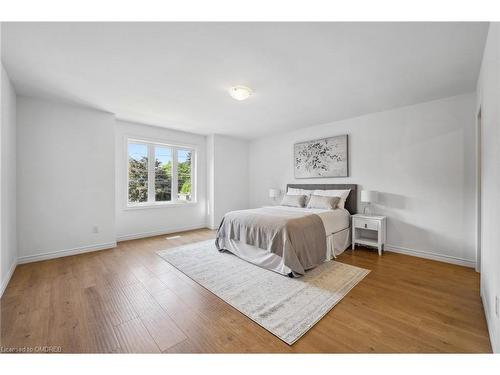 5691 Churchs Lane, Niagara Falls, ON - Indoor Photo Showing Bedroom