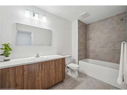 5691 Churchs Lane, Niagara Falls, ON - Indoor Photo Showing Bathroom