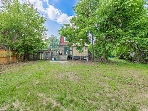 1842 Balsam Avenue, Mississauga, ON - Outdoor With Backyard