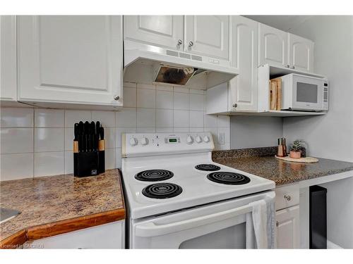 279 Paling Avenue, Hamilton, ON - Indoor Photo Showing Kitchen