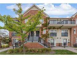 33-4620 Guildwood Way  Mississauga, ON L5R 4H5