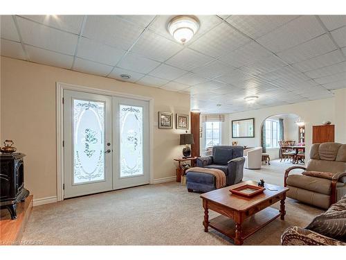 5101 Mount Nemo Crescent, Burlington, ON - Indoor Photo Showing Living Room