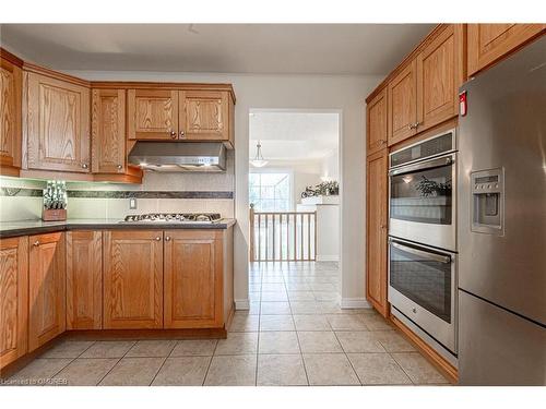 5101 Mount Nemo Crescent, Burlington, ON - Indoor Photo Showing Kitchen