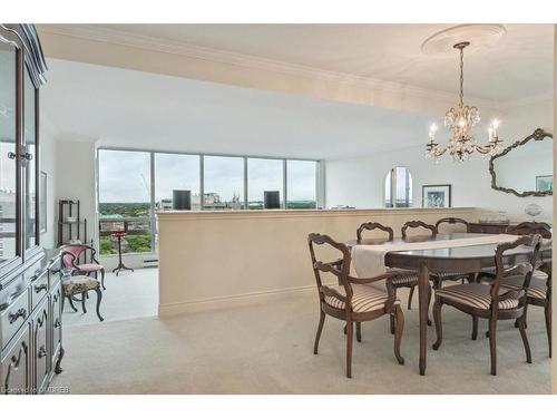 1901-2180 Marine Drive, Oakville, ON - Indoor Photo Showing Dining Room