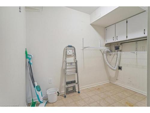 1901-2180 Marine Drive, Oakville, ON - Indoor Photo Showing Bathroom