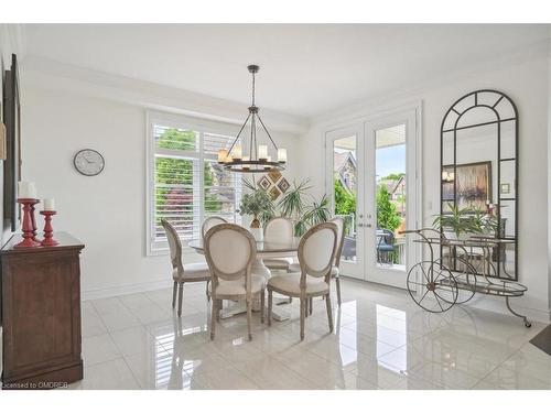 2447 Chateau Common, Oakville, ON - Indoor Photo Showing Dining Room