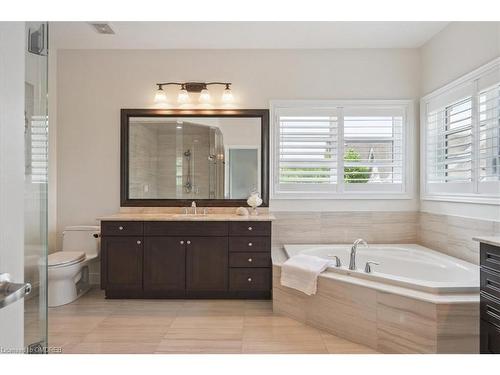 2447 Chateau Common, Oakville, ON - Indoor Photo Showing Bathroom