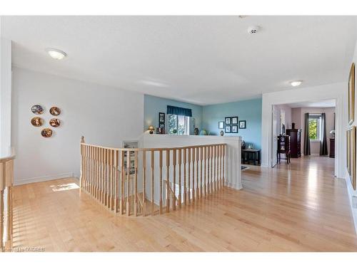 2244 Chickadee Crescent, Oakville, ON - Indoor Photo Showing Other Room