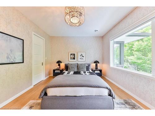 421 Randall Street, Oakville, ON - Indoor Photo Showing Bedroom